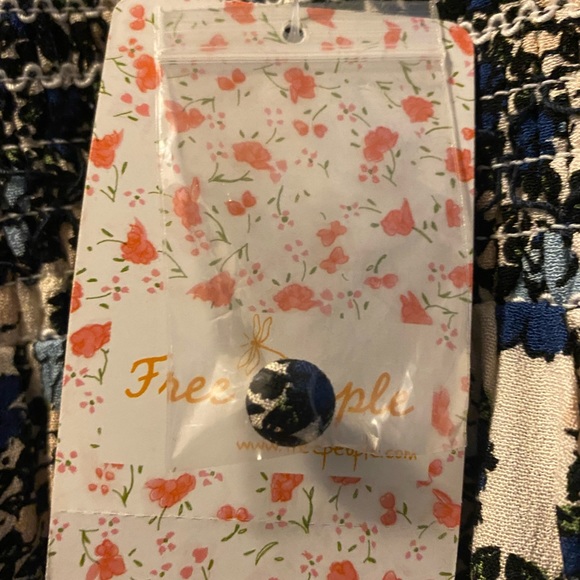 FREE PEOPLE Flowers In her hair smocked tunic - Picture 13 of 15